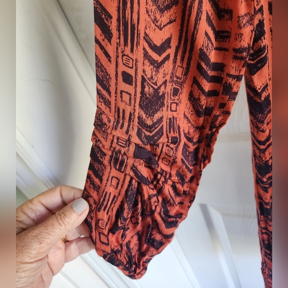 Gentle Fawn Geometric Orange and Black print dress with Lace. Size XS Rayon - Picture 3 of 7